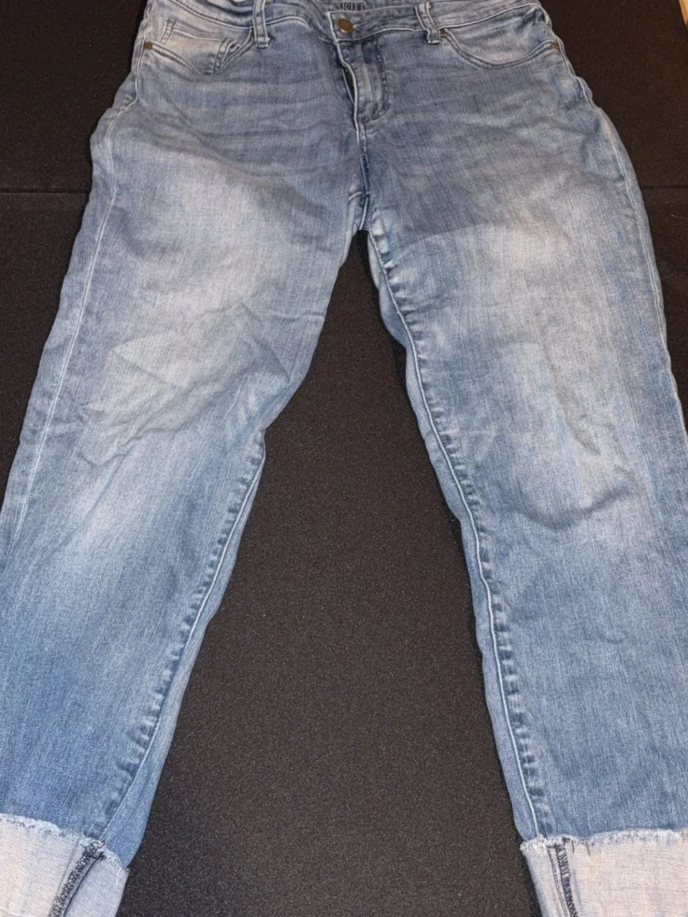 KUT from the Kloth Women’s Ankle Straight Leg Cuff Jeans – Size 12